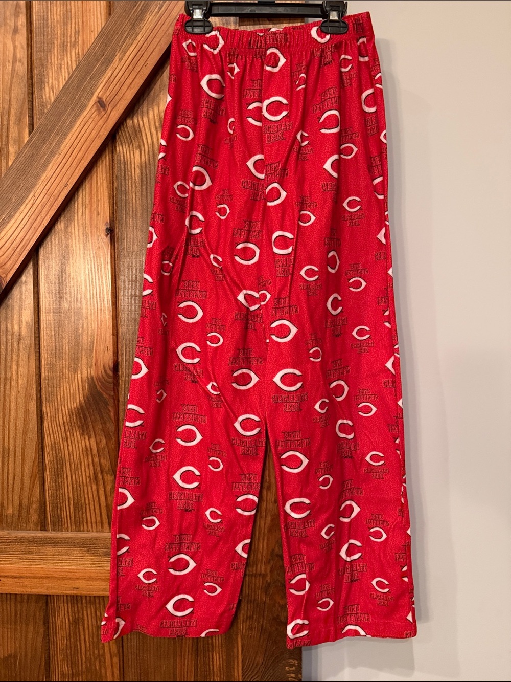 Gen2- Cincinnati Reds Lounge Pants with Cincinnati red Print-Youth Large(14/16)